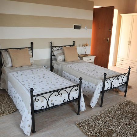 B&B Ronco Degli Ulivi Iseo Szoba fotó